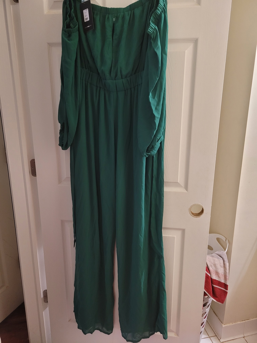Fashion Nova Emerald Green Off-Shoulder Wide-Leg Jumpsuit
